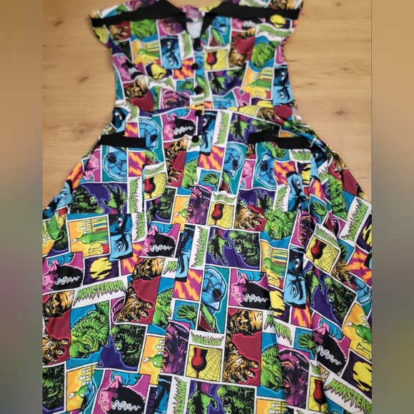Universal Studios MONSTERS × Unique Vintage Dress - Picture 8 of 12